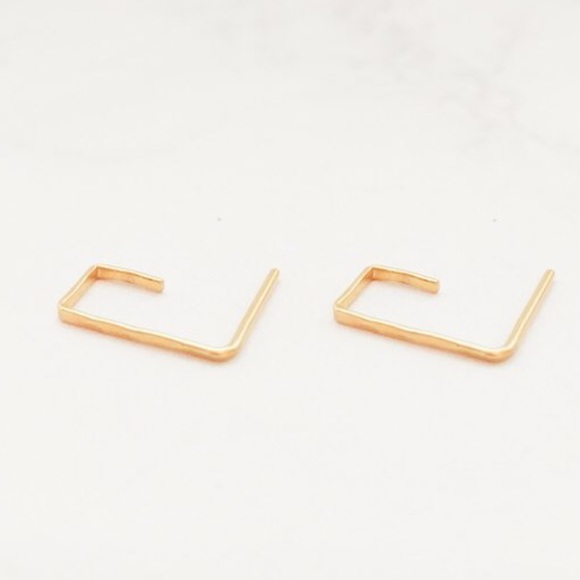 Hammered Hook Around Stud Earrings Cute & Classy Textured Studs Silver Gold Rose - Picture 4 of 8